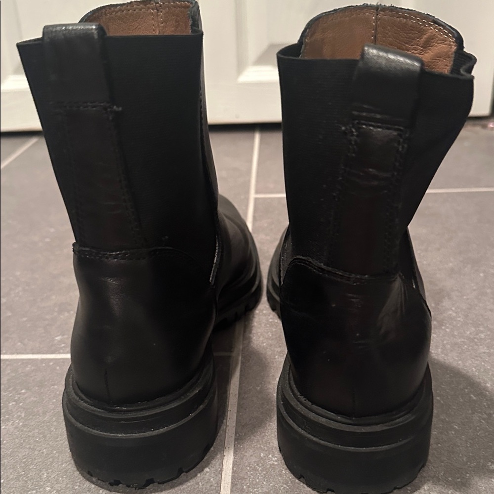 Madewell Chelsea Leather Boots - Picture 6 of 8